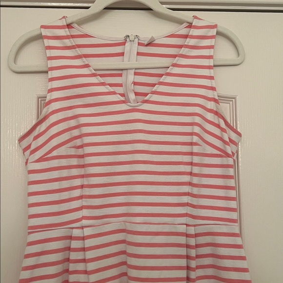 Old Navy Pink and White Striped Dress Size M - Picture 3 of 8